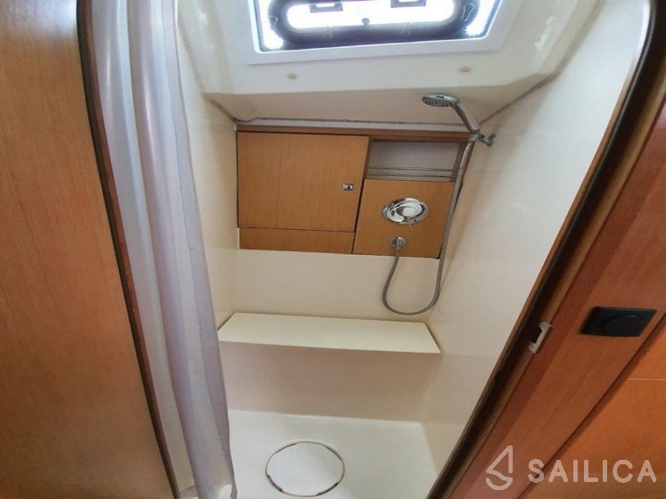 Bavaria 46 Cruiser - Yacht Charter Sailica