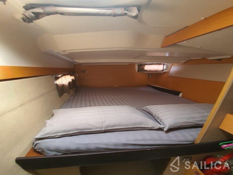 Mahe 36 Evolution - Yacht Charter Sailica