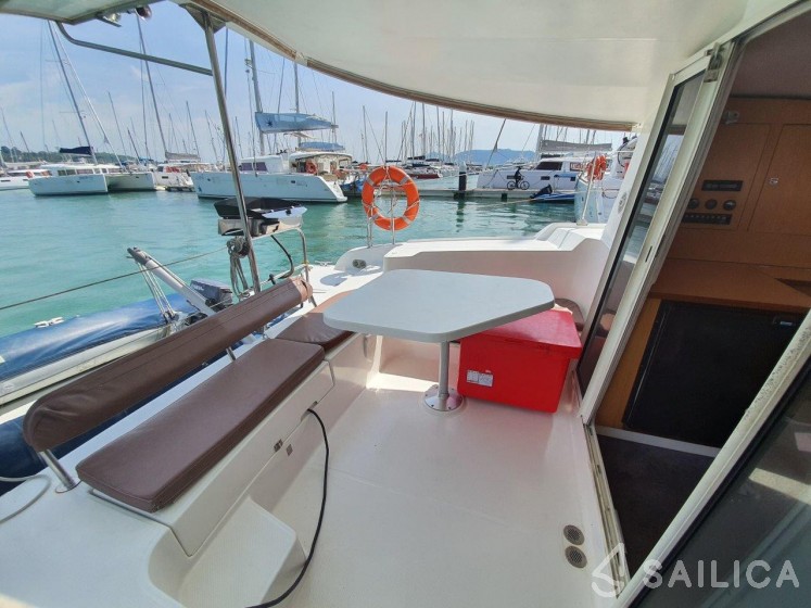 Mahe 36 Evolution - Yacht Charter Sailica
