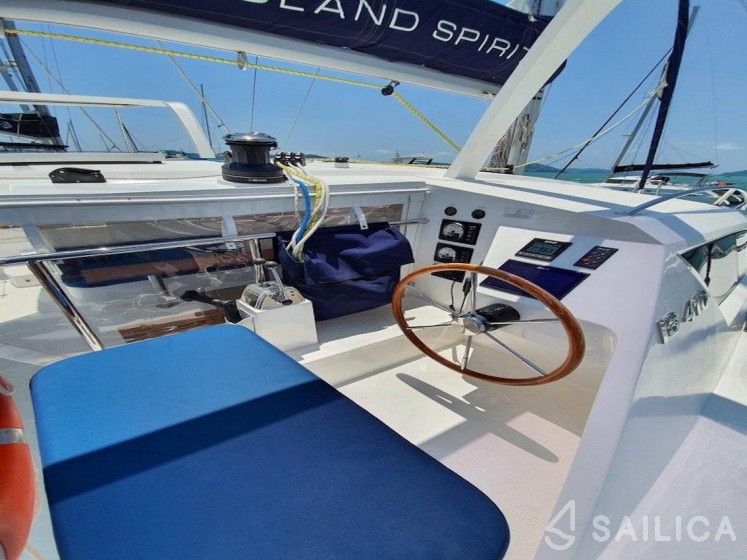 Island Spirit 410 - Yacht Charter Sailica