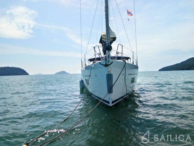 Bavaria C45 - Yacht Charter Sailica