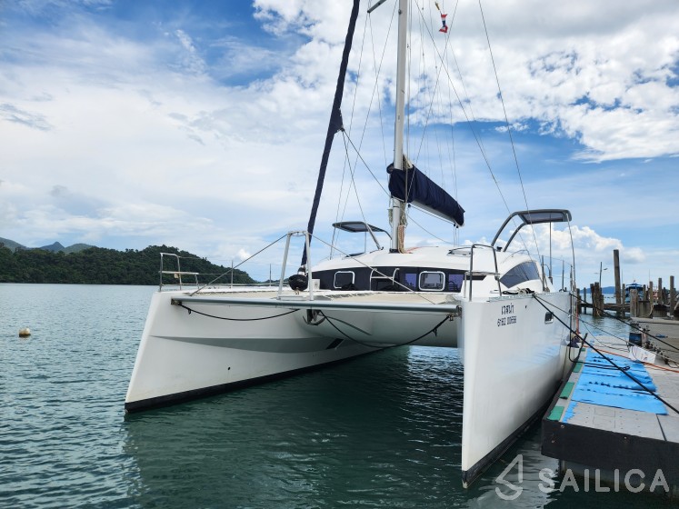 Island Spirit 410 - Yacht Charter Sailica