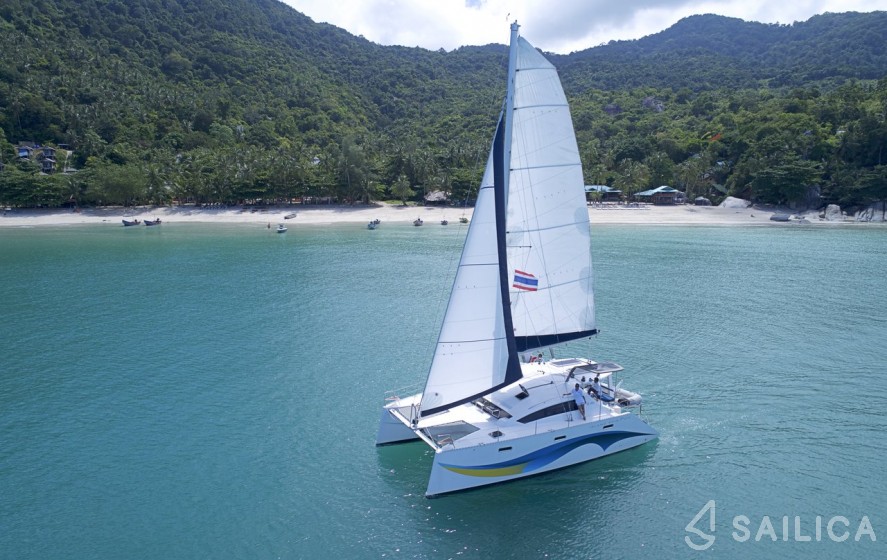 Island Spirit 410 - Yacht Charter Sailica