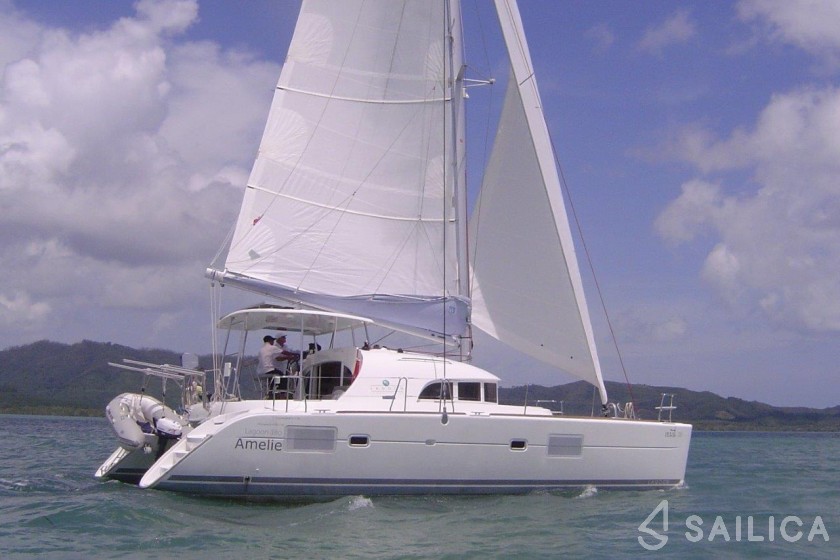 Lagoon 380 - Yacht Charter Sailica