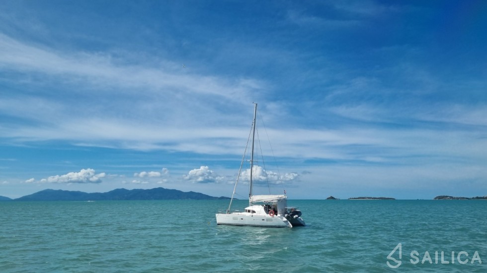 Lagoon 380 - Yacht Charter Sailica
