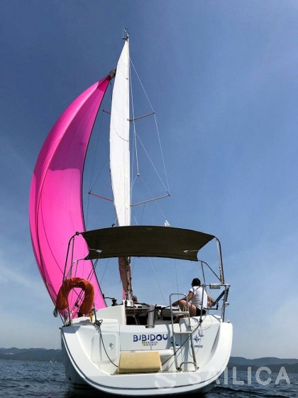 Sun Odyssey 30i - Yacht Charter Sailica