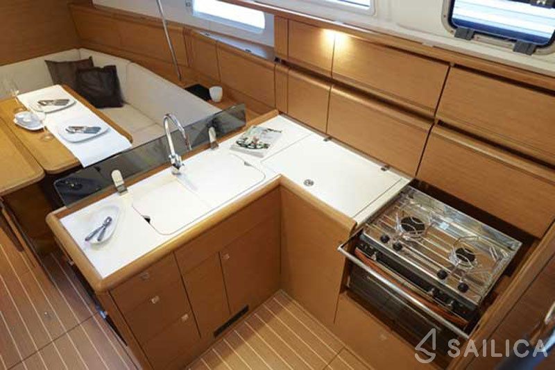 Sun Odyssey 379 - Yacht Charter Sailica