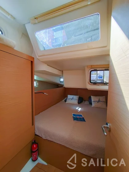 Sun Odyssey 440 - Yacht Charter Sailica