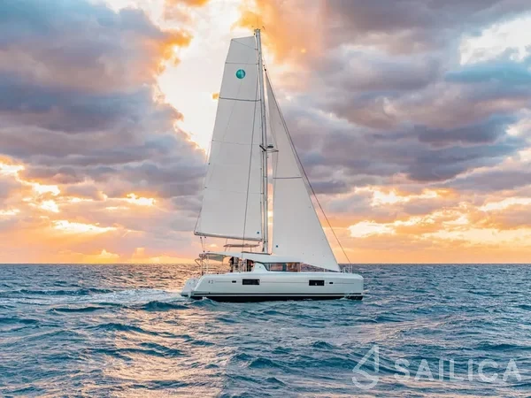 Lagoon 42 - Yacht Charter Sailica