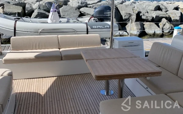 Lagoon 50 - Yacht Charter Sailica