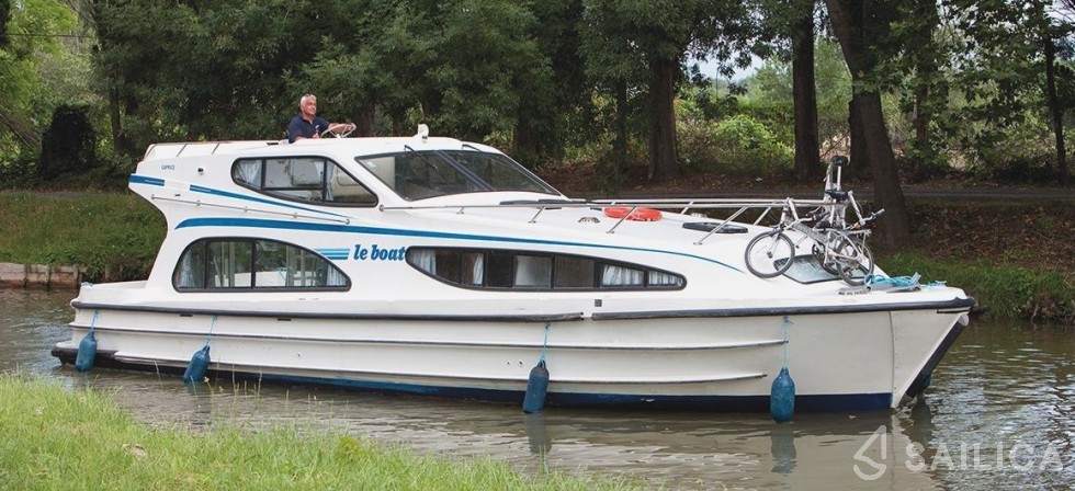 Le Boat Caprice - Yacht Charter Sailica