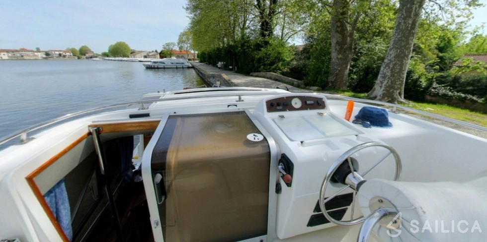 Le Boat Clipper - Yacht Charter Sailica