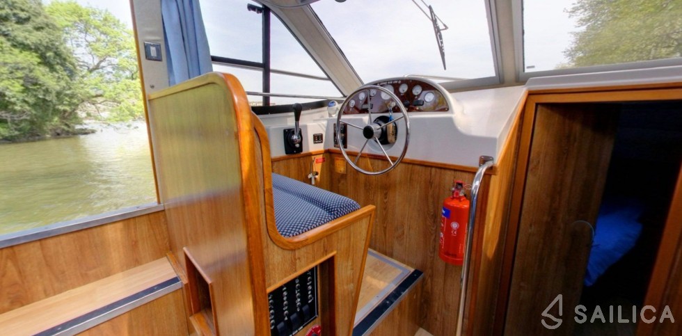 Le Boat Clipper - Yacht Charter Sailica