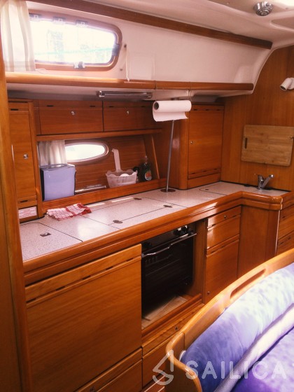 Bavaria 39 Cruiser - Yacht Charter Sailica