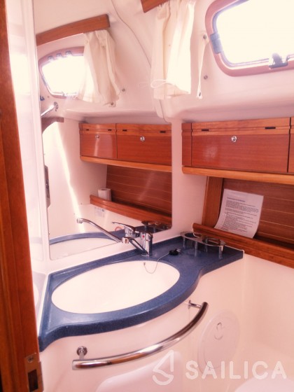Bavaria 39 Cruiser - Yacht Charter Sailica