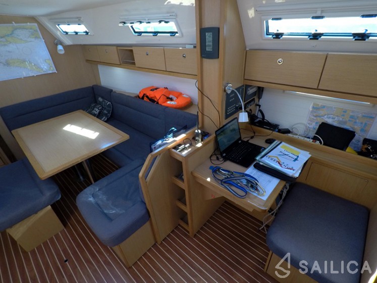 Bavaria 40 Cruiser - Yacht Charter Sailica