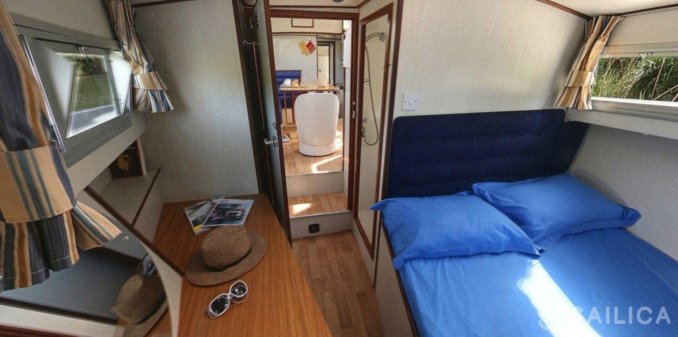Le Boat Corvette B - Yacht Charter Sailica