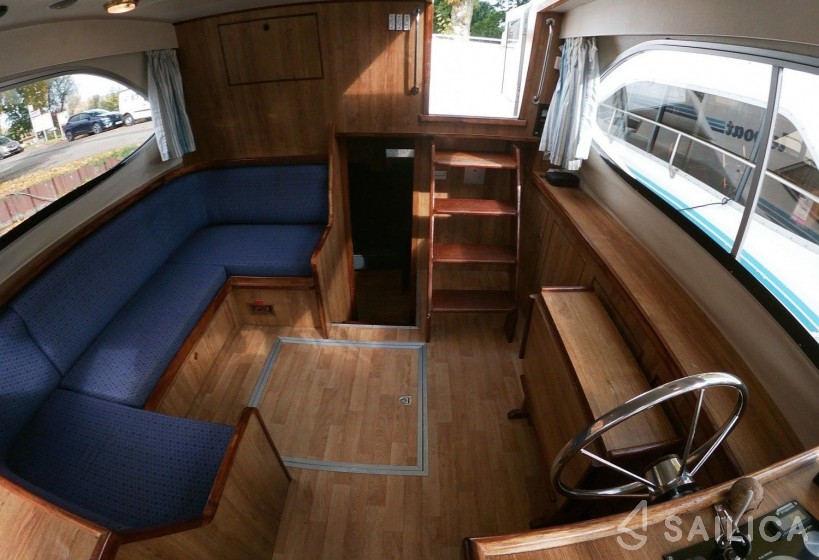 Le Boat Countess - Yacht Charter Sailica