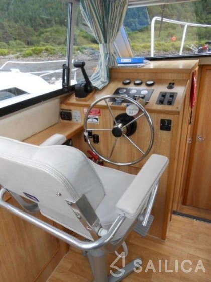 Le Boat Countess - Yacht Charter Sailica