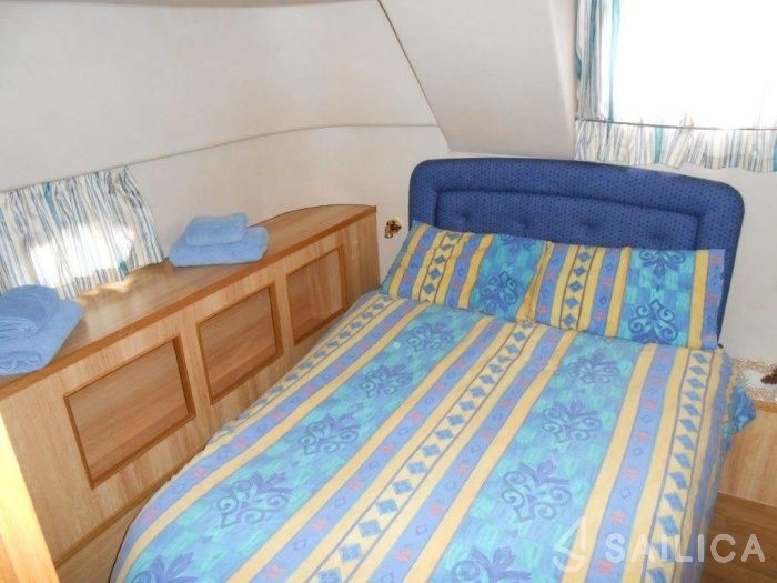 Le Boat Countess - Yacht Charter Sailica
