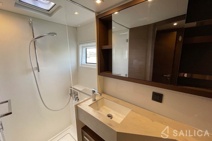 Lagoon 46  - Yacht Charter Sailica