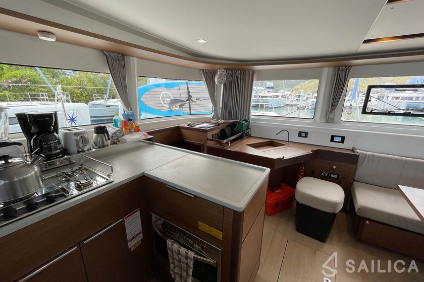 Lagoon 46  - Yacht Charter Sailica