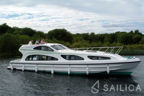 Le Boat Elegance - Yacht Charter Sailica