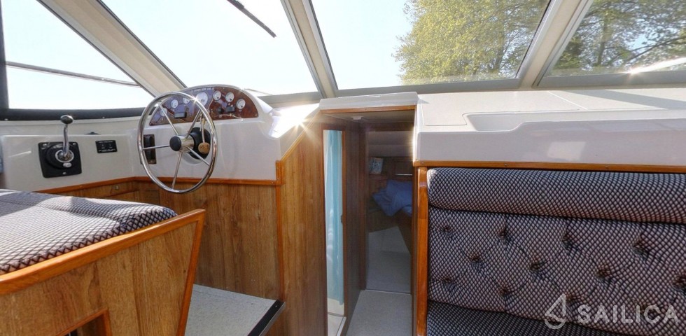 Le Boat Grand Classique - Yacht Charter Sailica