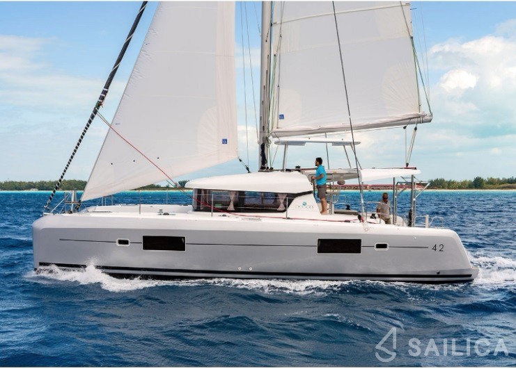 Lagoon 42 - Yacht Charter Sailica