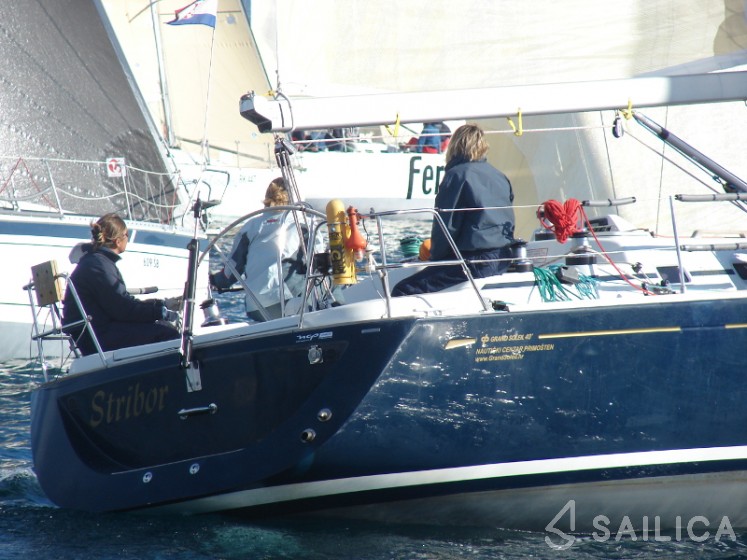 Grand Soleil 40 R - Yacht Charter Sailica