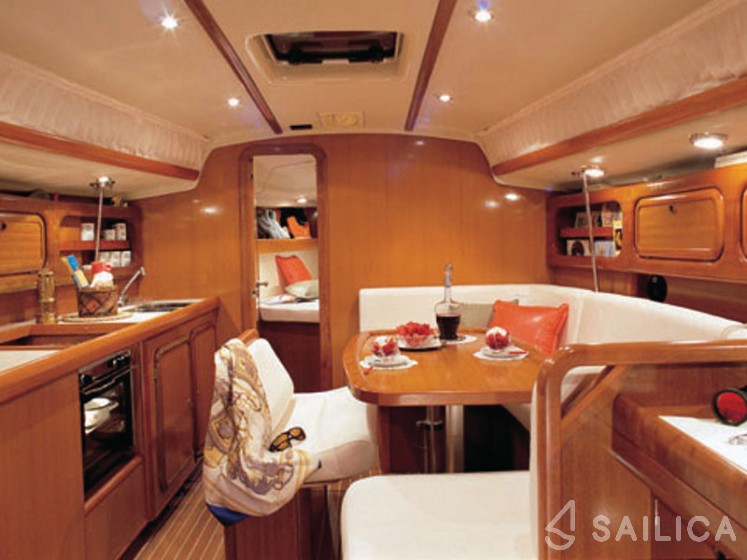 Grand Soleil 40 R - Yacht Charter Sailica