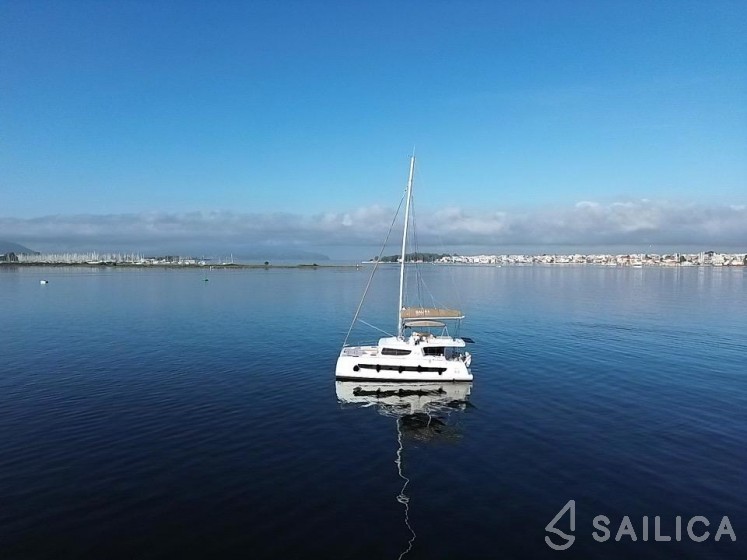 Bali 4.6 - Yacht Charter Sailica