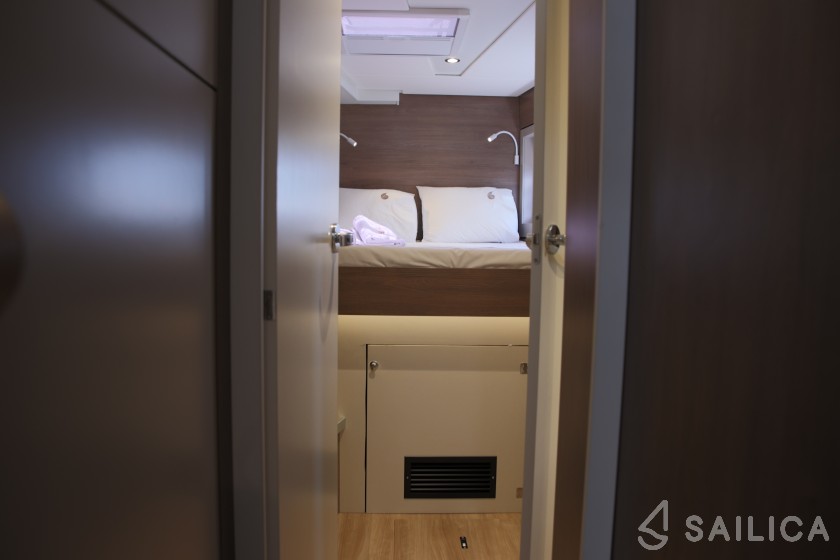 Bali 4.6 - Yacht Charter Sailica