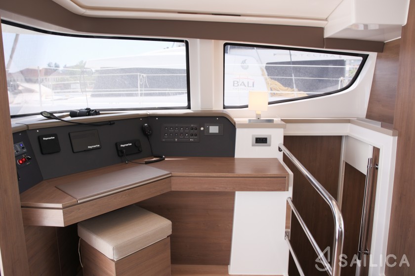 Bali 4.6 - Yacht Charter Sailica