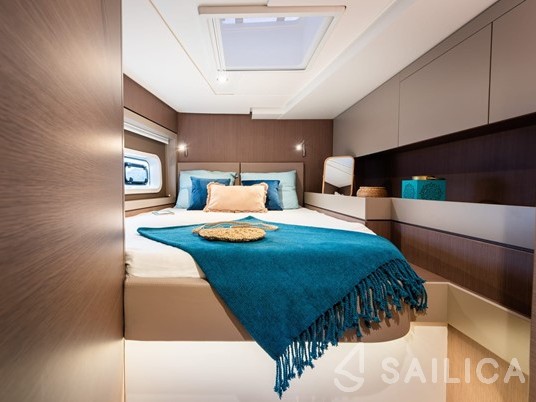 Bali 4.6 - Yacht Charter Sailica