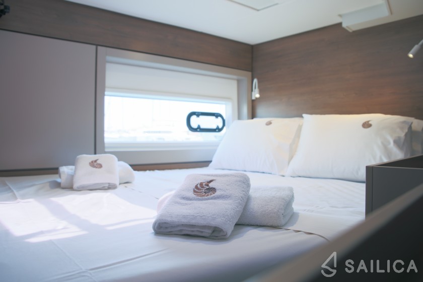 Bali 4.6 - Yacht Charter Sailica