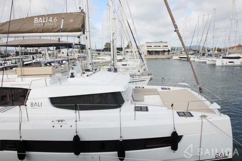 Bali 4.6 - Yacht Charter Sailica