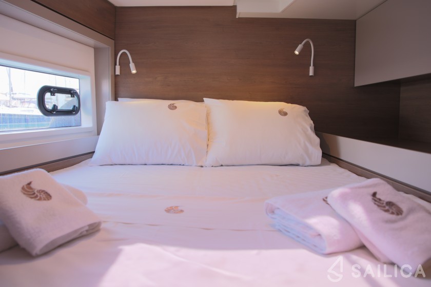Bali 4.6 - Yacht Charter Sailica