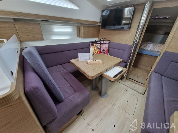 Elan 40 Impression - Yacht Charter Sailica