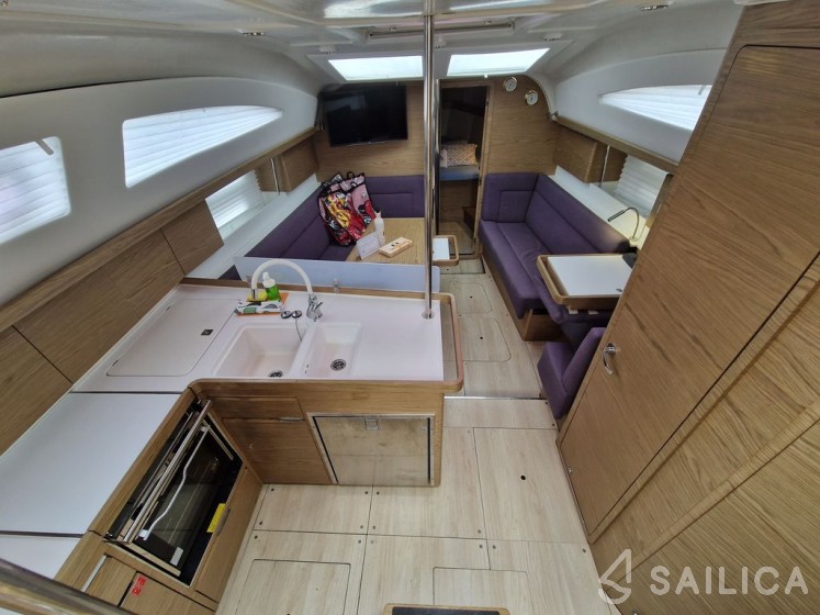 Elan 40 Impression - Yacht Charter Sailica