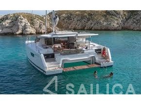 Astréa 42 - Yacht Charter Sailica