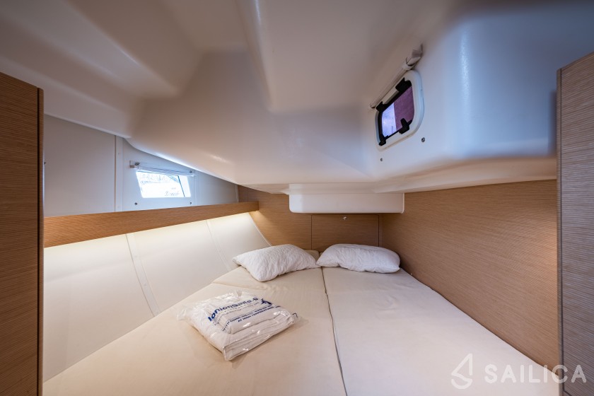 Elan 45 - Yacht Charter Sailica