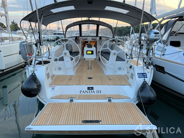 Bavaria 41 Cruiser - Yacht Charter Sailica