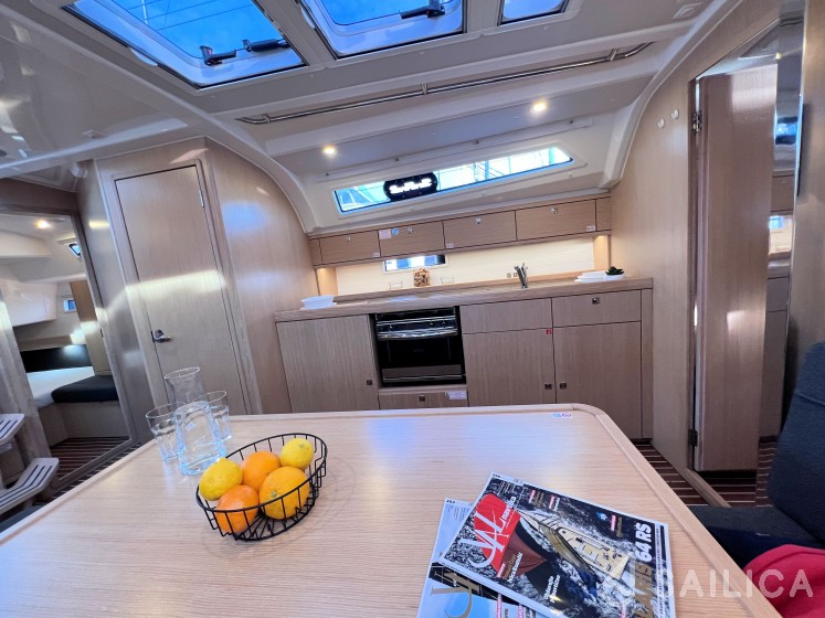 Bavaria 41 Cruiser - Yacht Charter Sailica