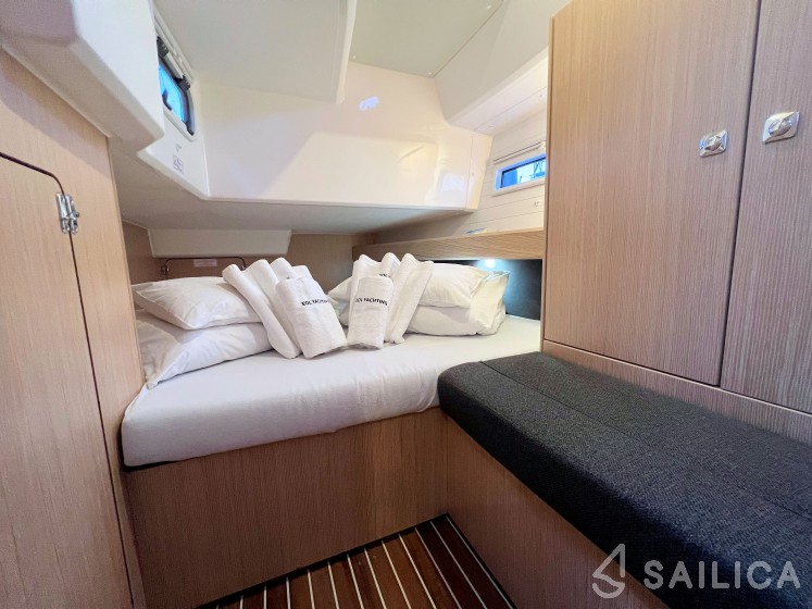 Bavaria 41 Cruiser - Yacht Charter Sailica