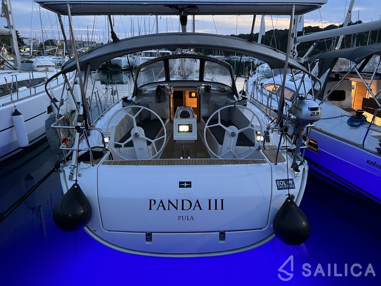 Bavaria 41 Cruiser - Yacht Charter Sailica