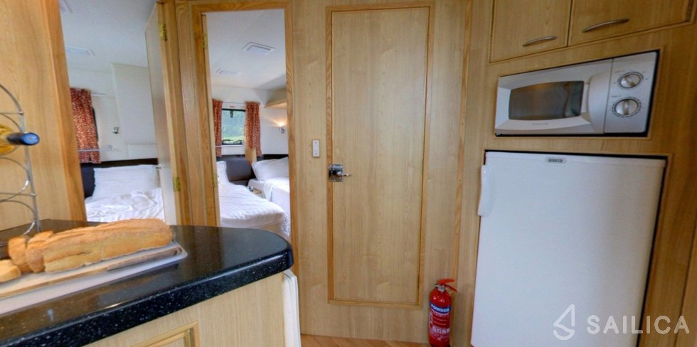 Le Boat Mystique - Yacht Charter Sailica