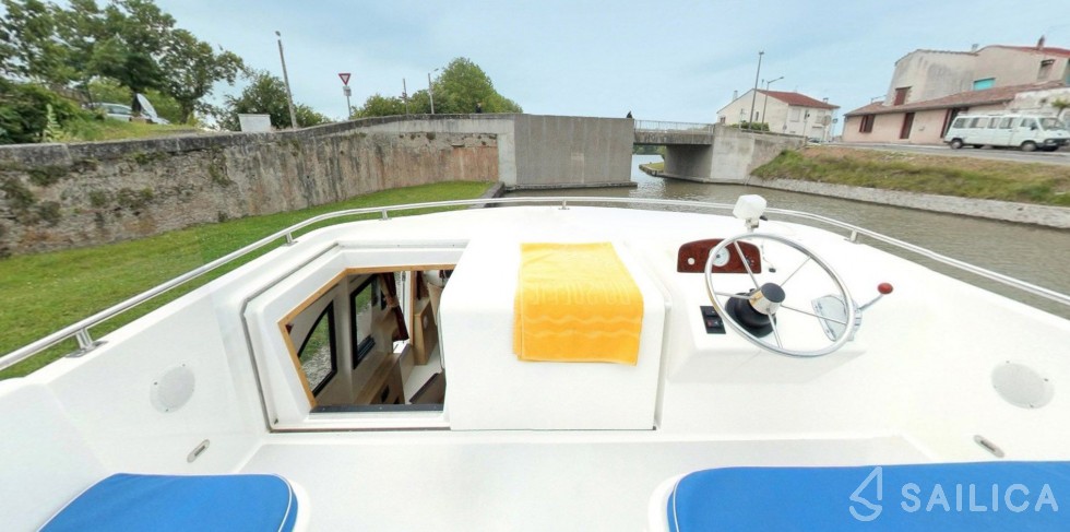 Le Boat Mystique - Yacht Charter Sailica