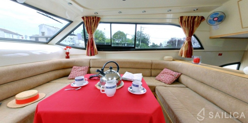 Le Boat Mystique - Yacht Charter Sailica