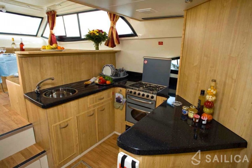 Le Boat Mystique - Yacht Charter Sailica
